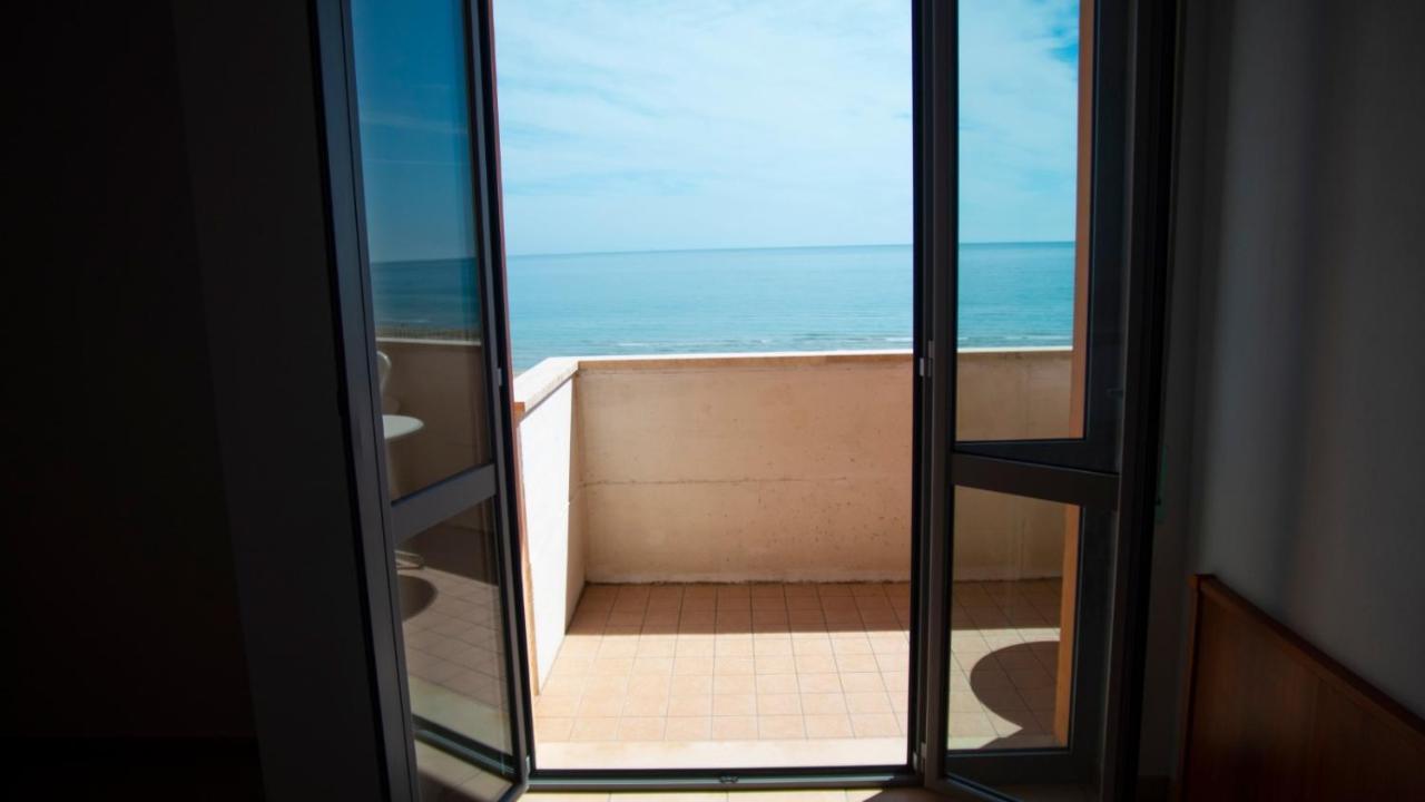 Hotel Royal Giulianova Dış mekan fotoğraf