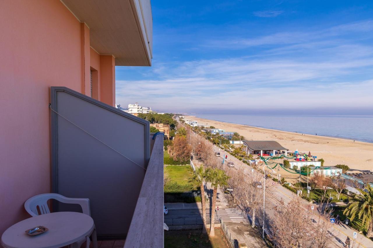 Hotel Royal Giulianova Dış mekan fotoğraf