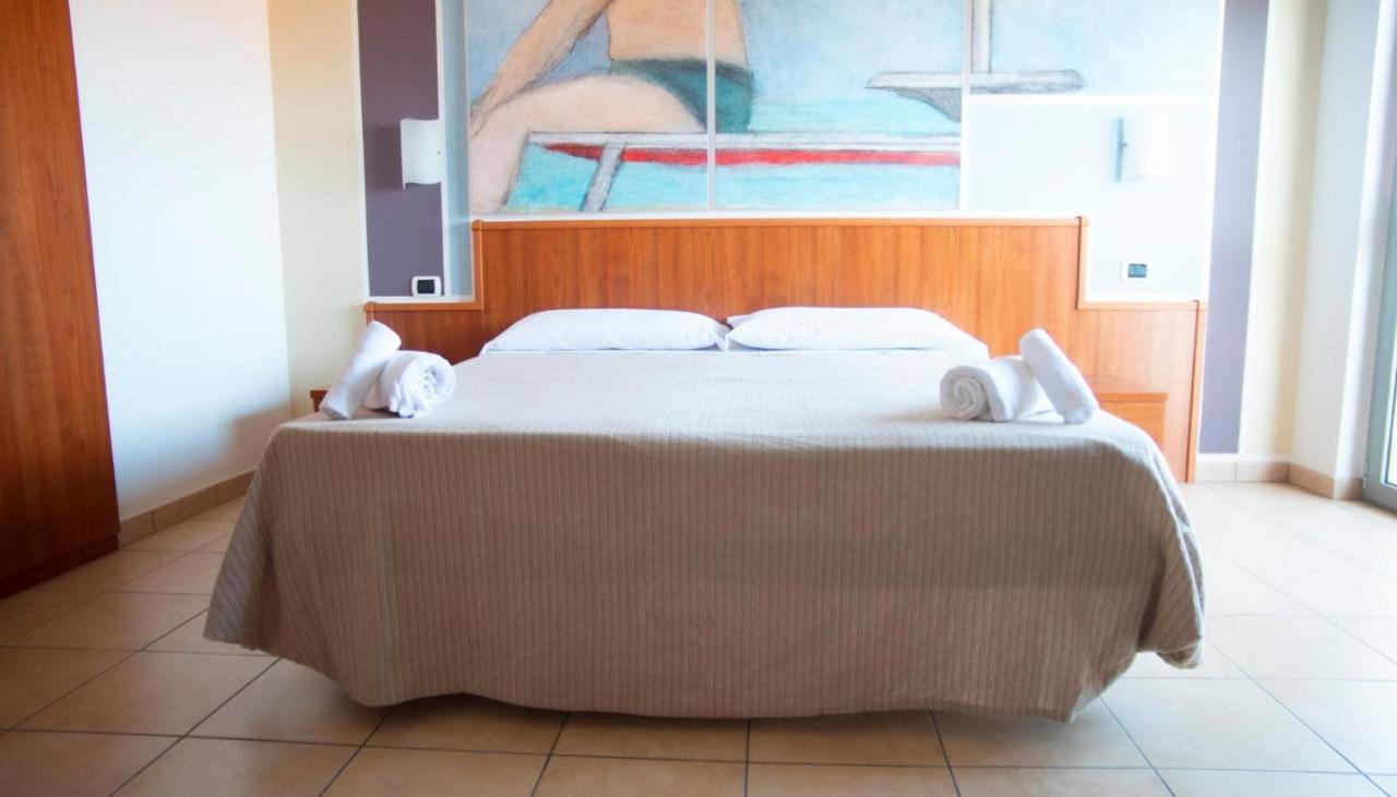 Hotel Royal Giulianova Dış mekan fotoğraf