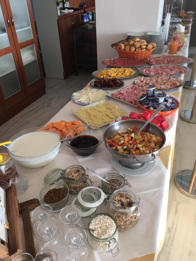 Hotel Royal Giulianova Dış mekan fotoğraf
