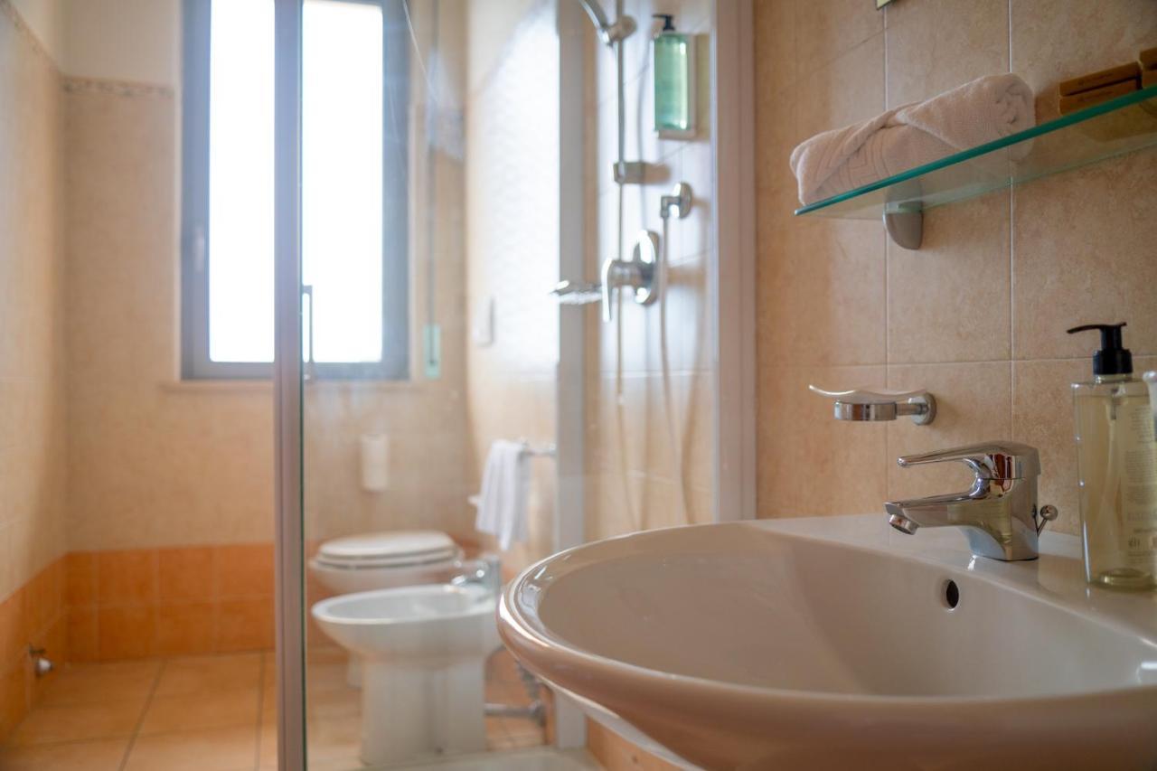Hotel Royal Giulianova Dış mekan fotoğraf