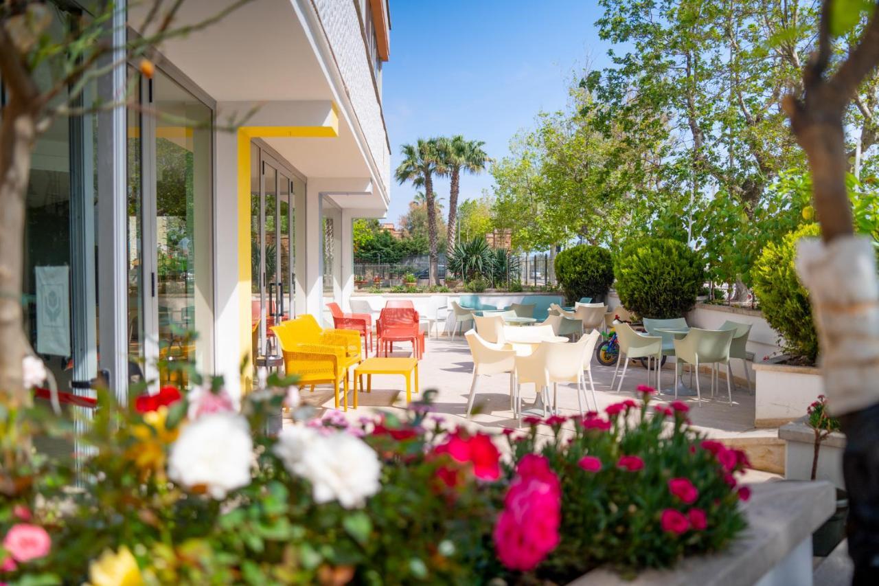 Hotel Royal Giulianova Dış mekan fotoğraf